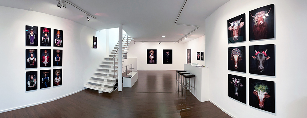 Sebastian Wehrle: Exhibition "Von alten Hüten und neuen Wegen", Room at Galerie Supper in 2021.