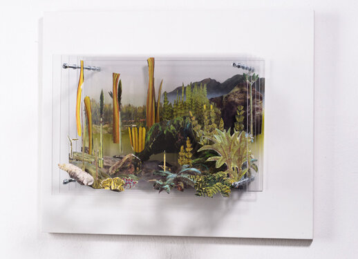 2017 - paper collage on acrylic glas, steel - 27 x 32 cm