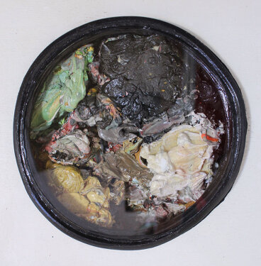 2018 - oil, canvas, acrylic, wood, glass and pecil - 47,5 x 26 x 6 cm