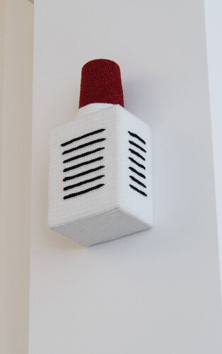 since 2011 - mixed media - edition - 21 x 17 x 35 cm